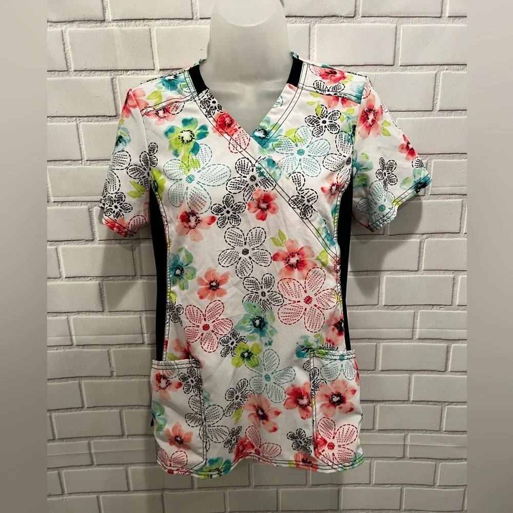 IFLEX CHEROKEE women v-neck short sleeve black-white floral scrubs top/size XS